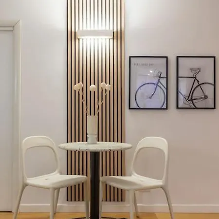 Design Loft Near Colosseo דירה *