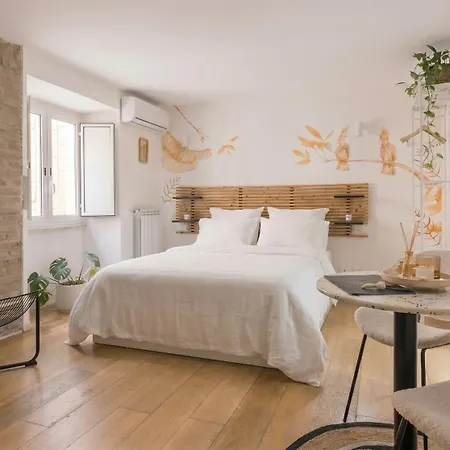 Design Loft Near Colosseo * Rzym